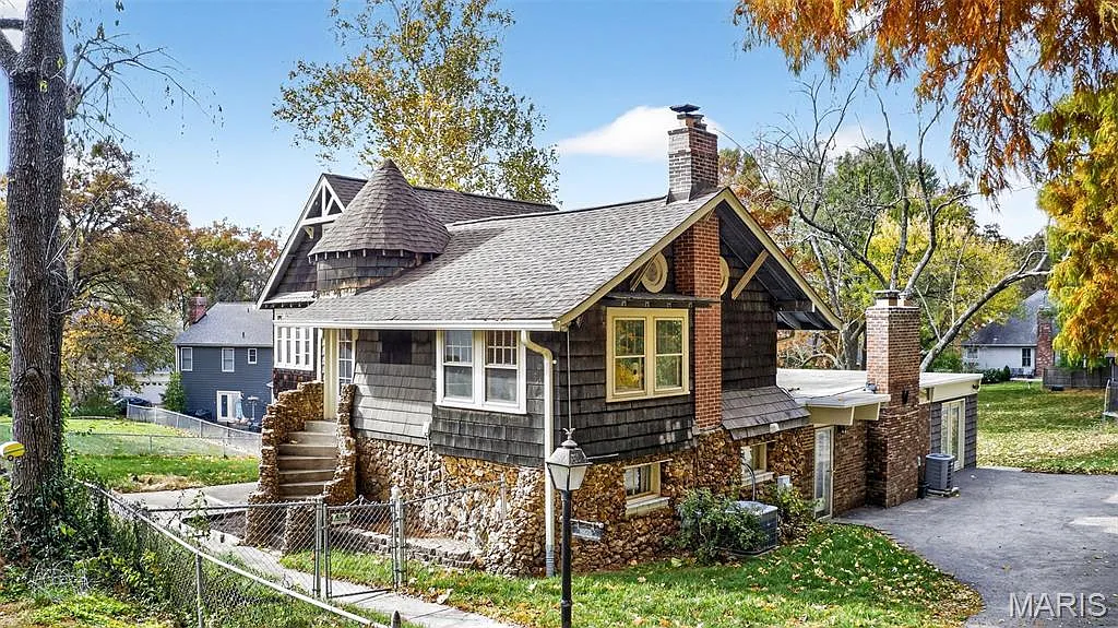 8673 General Grant Ln photo 1