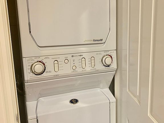 4th image of 1355 Valencia St APT 2