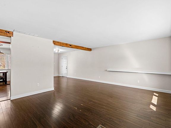 3rd image of 204 Wagner Rd