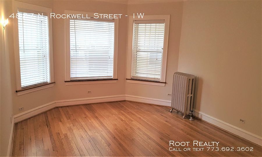 1st image of 4827 N Rockwell St APT 1W