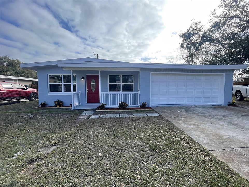 1st image of 203 N De Leon Ave