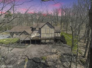 103 Myrtlewood Ln, Greentown, PA 18426