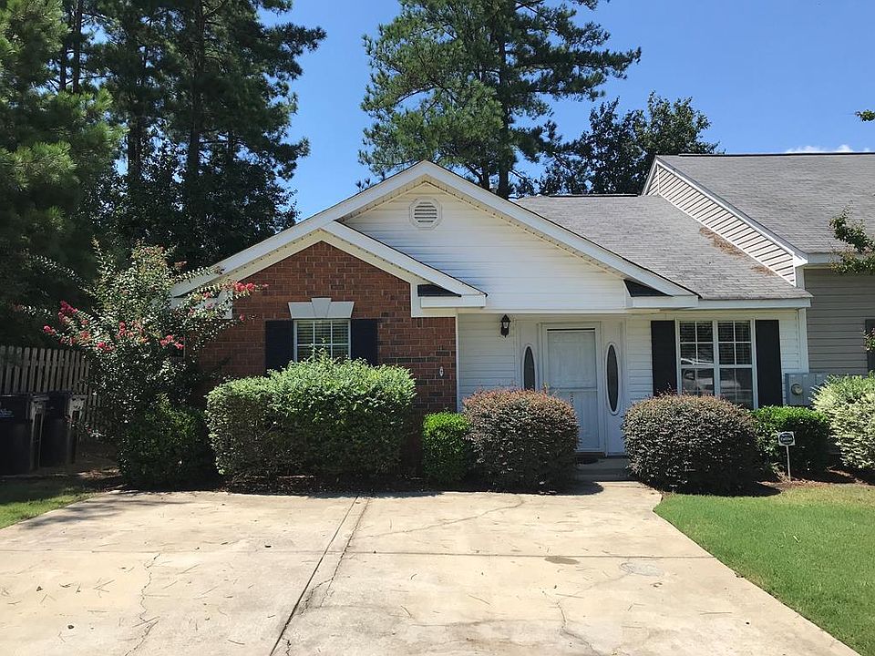 1st image of 2027 Helmsdale Ln #0