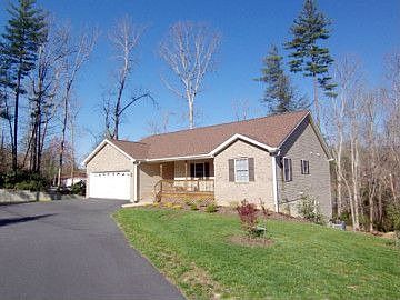 2nd image of 30 Clarion Dr