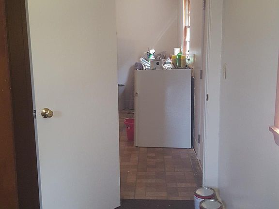 4th image of 9 River St