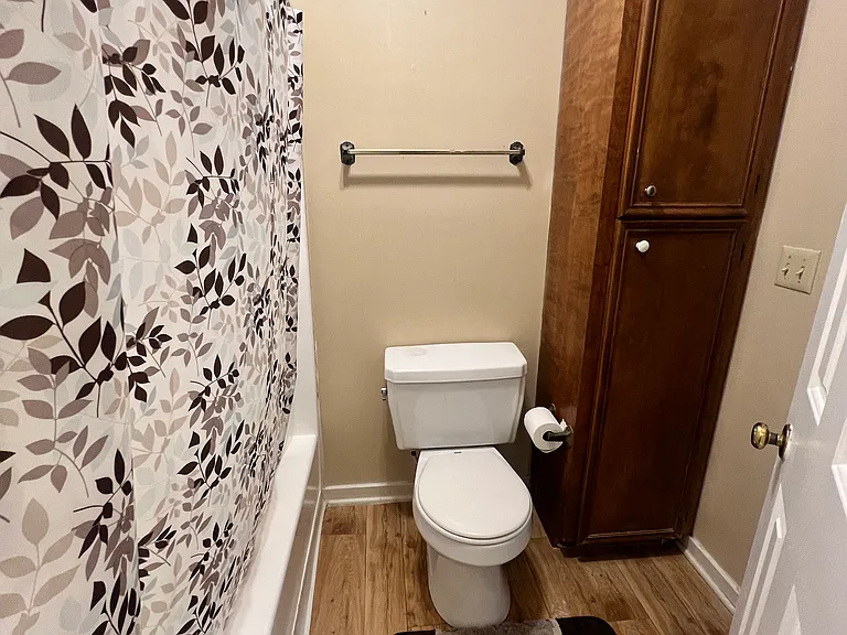 6271 Woodrun Dr — Photo 8