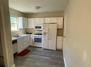 194 N Clinton St, East Orange, NJ 07017