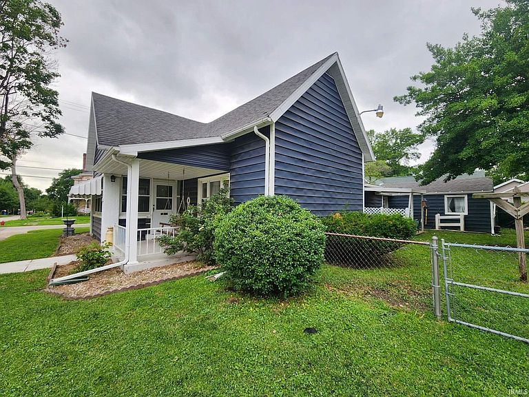 Listing photo 3