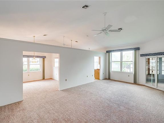 4th image of 6219 Crane Dr