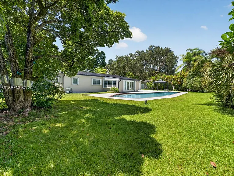 12935 SW 81st Ave — Photo 40