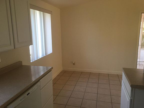 3rd image of 125 Rialto Ave