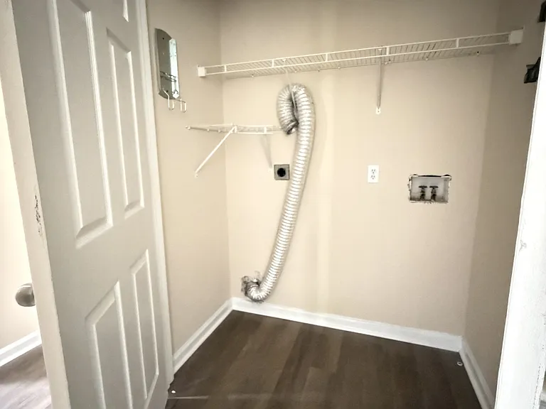 5938 Brookstone Dr NW — Photo 32