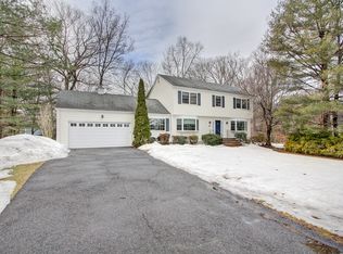 161 Woodbine Ln, Fairfield, CT 06825