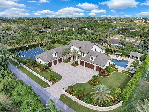 5th image of 25730 SW 153rd Ct