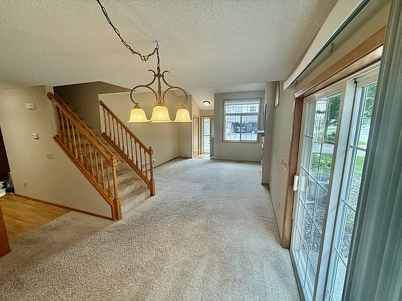 Living Room/Dining Room