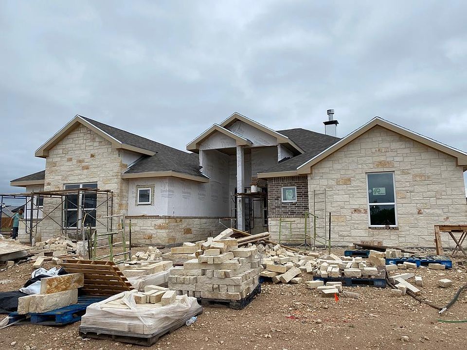 1st image of 4717 Wolf Creek Dr