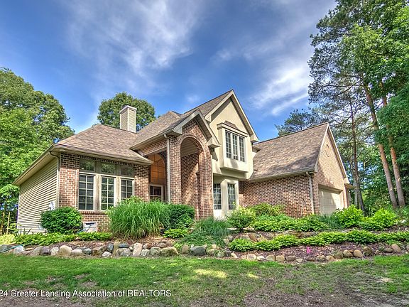 3rd image of 4330 Courtside Dr