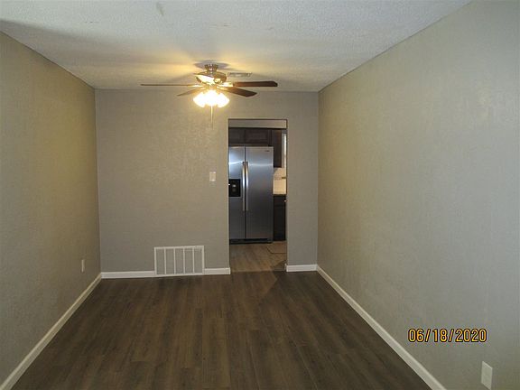3rd image of 6203 NW Cheyenne Ave