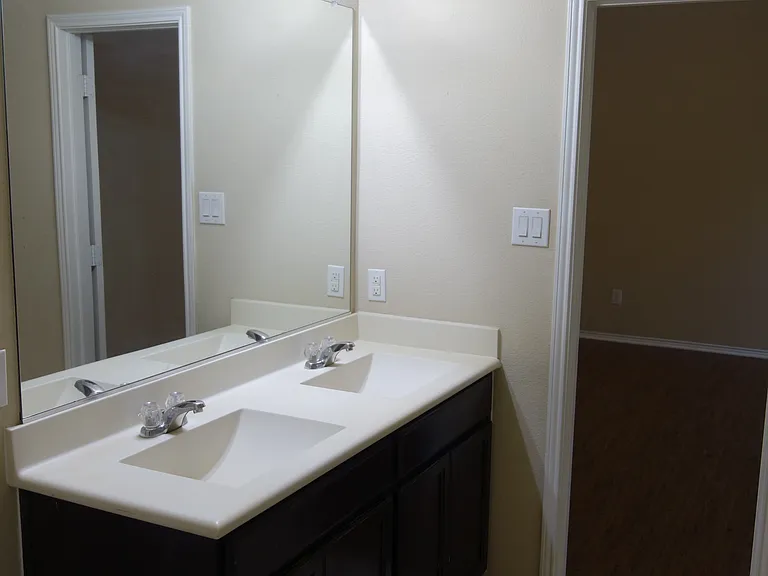 12221 Big Rock Dr — Photo 11