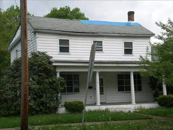 914 Buffalo St photo 1
