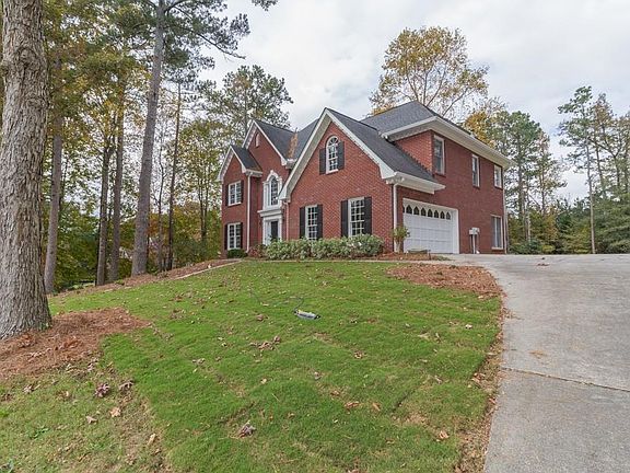 4th image of 1305 Village Oaks Ln