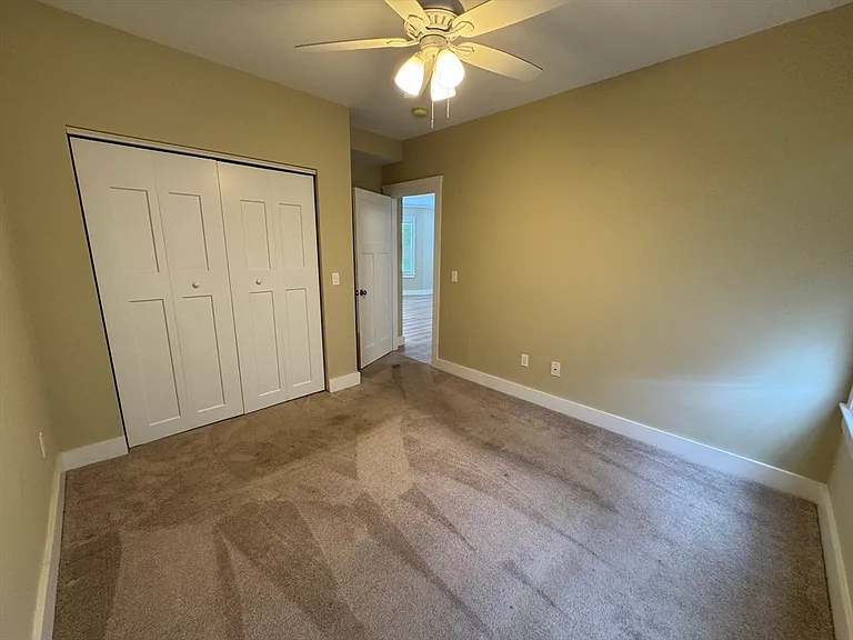 338 Pleasant St #1 — Photo 10