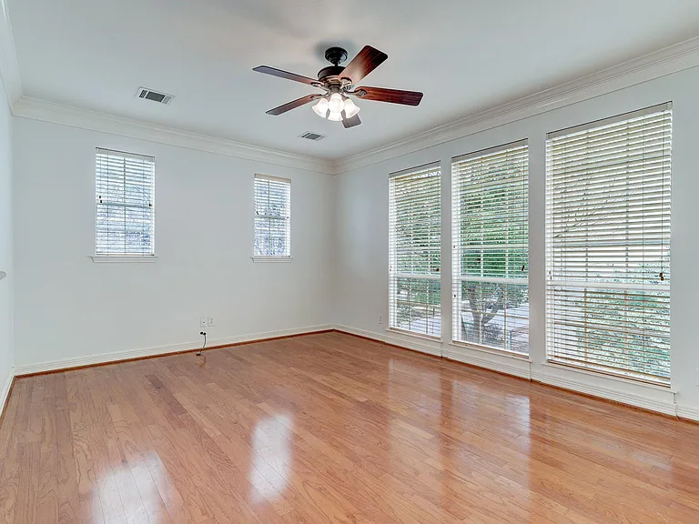 1415 Prospect St — Photo 5
