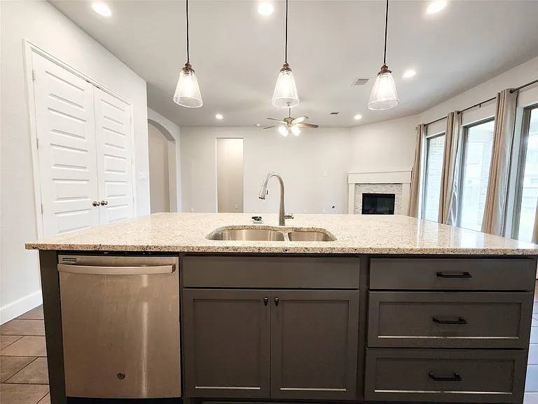 18935 Rosewood Terrace Dr — Photo 24