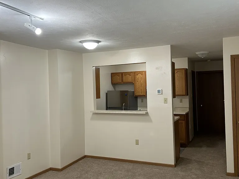 48 Cowan St #0 — Photo 3