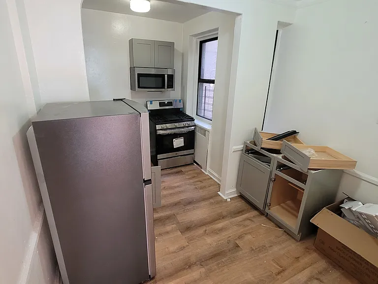 85 McClellan St #3H — Photo 8