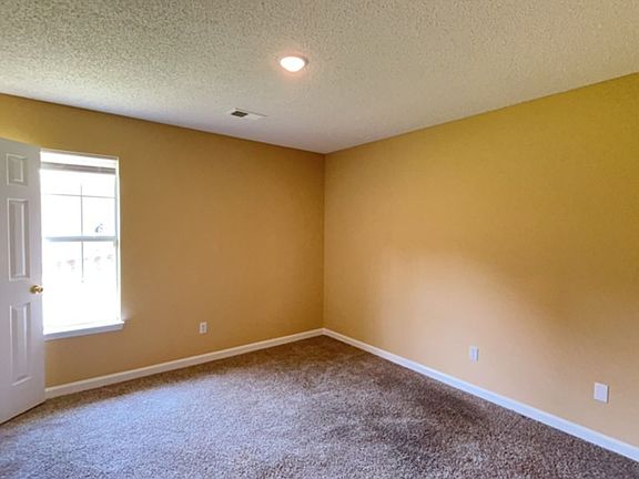 5th image of 5554 Steffani Dr