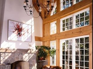 100 Turkey Hill Rd, Northampton, MA 01062