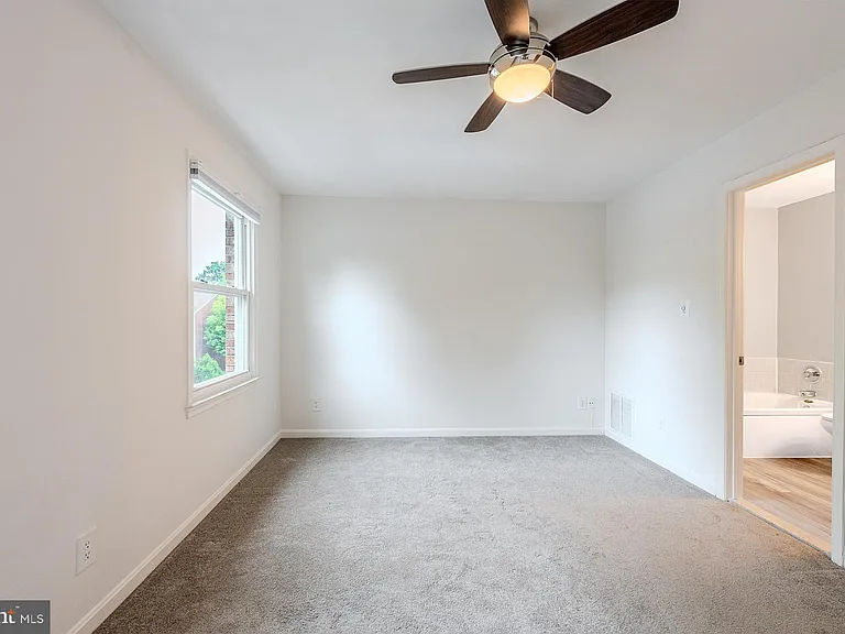 4116 Washington Blvd — Photo 13