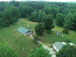 10653 E Wright Rd, Bloomfield, IN 47424