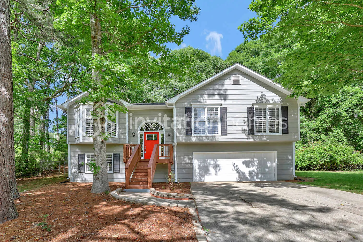 5900 Branden Hill Ln Buford, GA 30518 — Photo 1