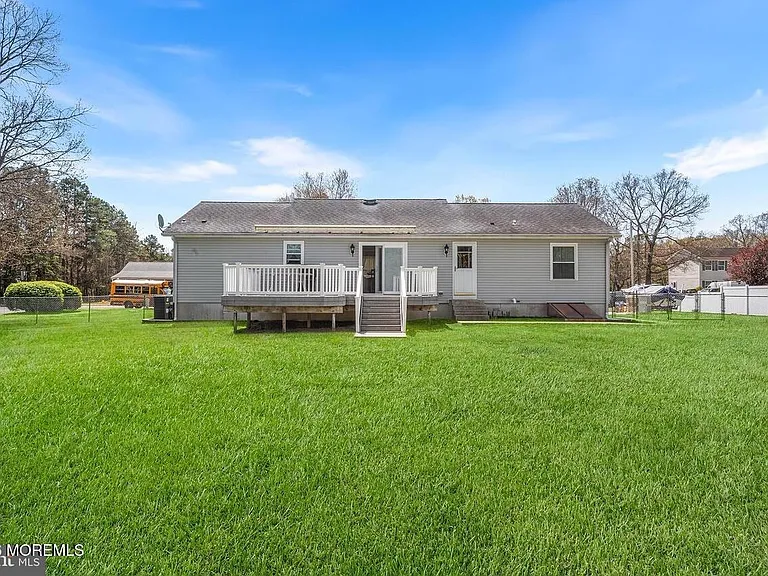46 Primrose Dr — Photo 27