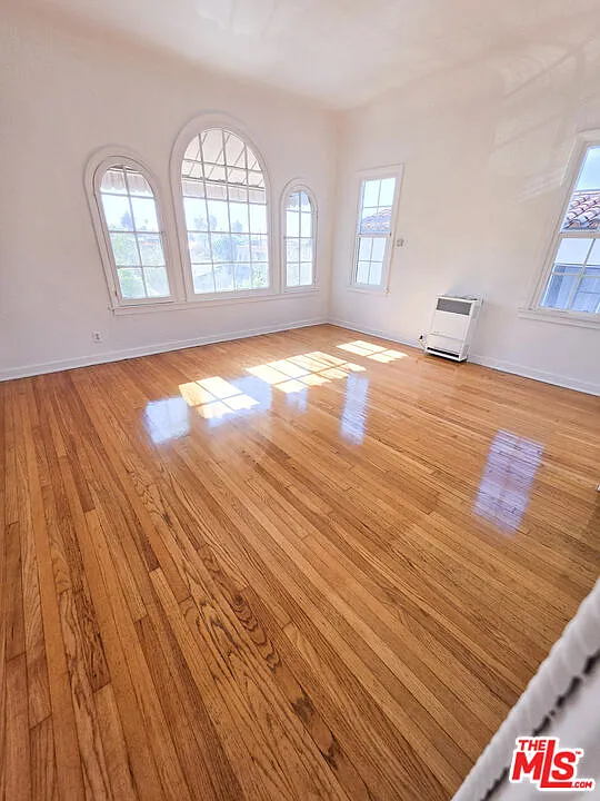 2 bed, 1.0 bath, $3,795 — Photo 2