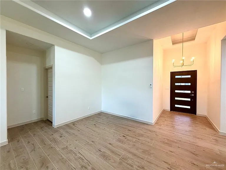905 La Laguna Rd — Photo 6