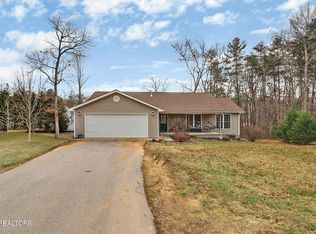 223 Grove Loop, Crossville, TN 38555