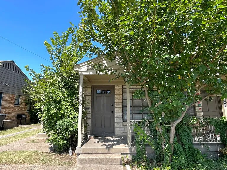 205-207 Tennant — Photo 8