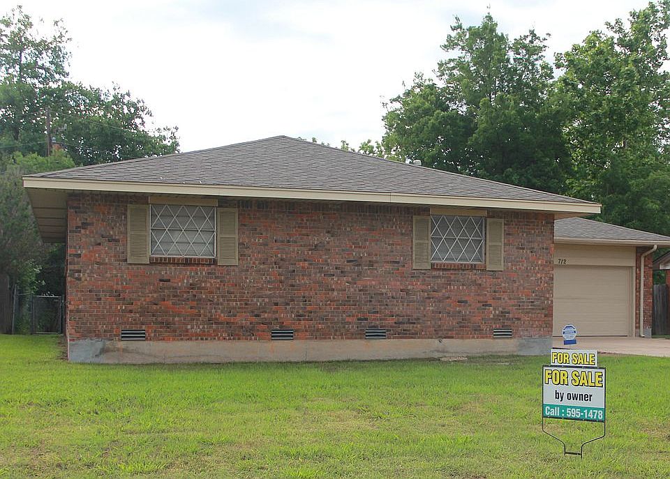 1st image of 712 NW 40th St