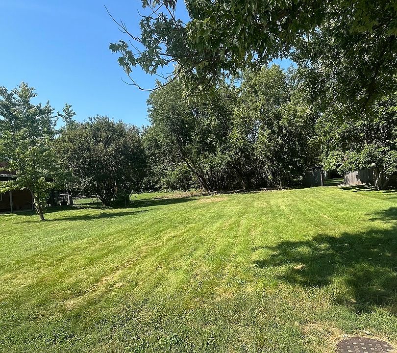 2nd image of 2808 Blair Dr