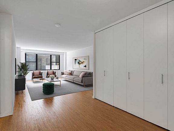 3rd image of 7 E 14th St APT 319