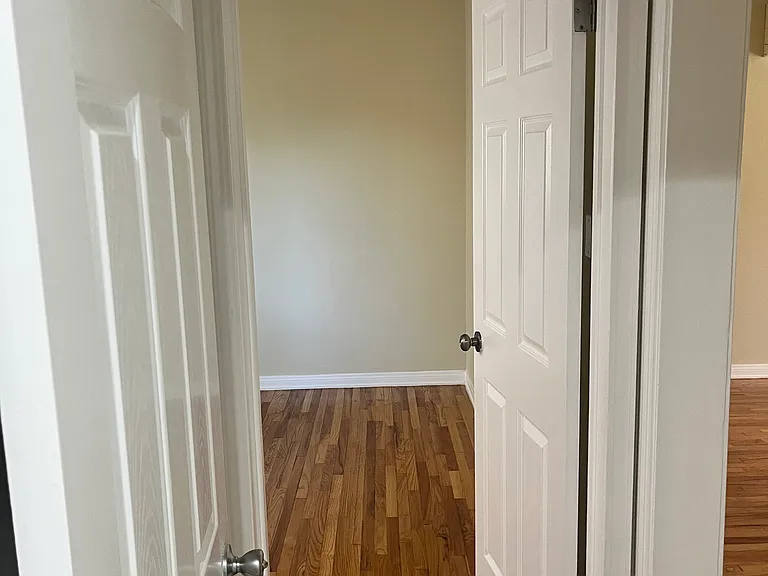 1391 N Altadena Dr #B — Photo 9