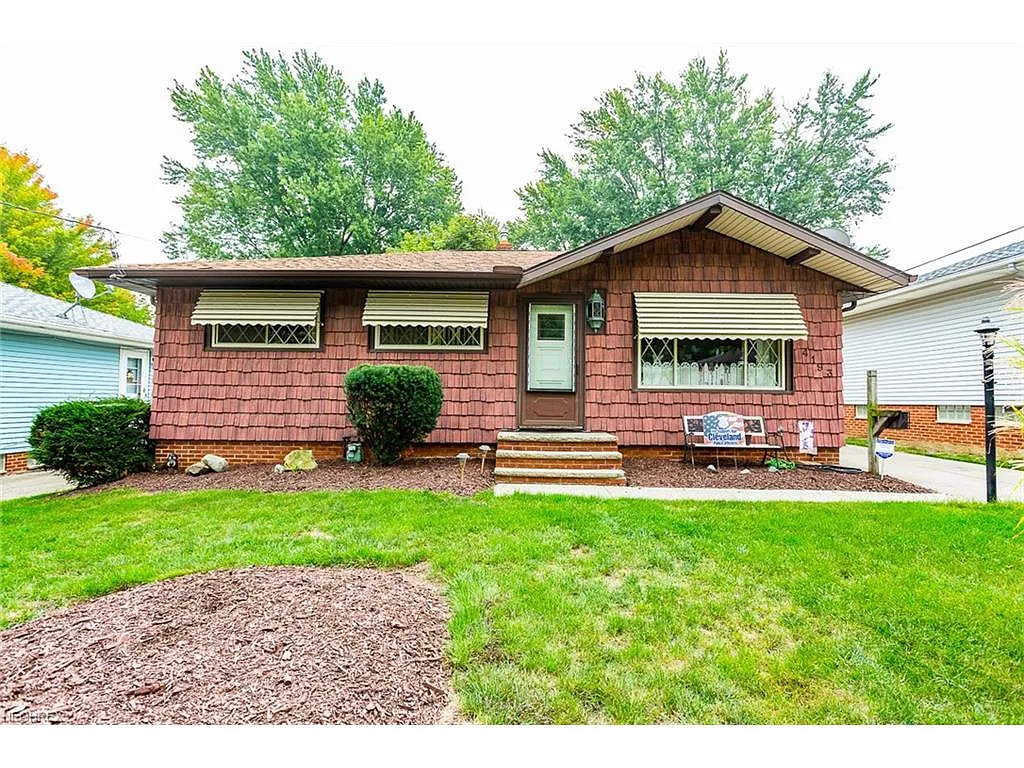4193 Plymouth Rd photo 1