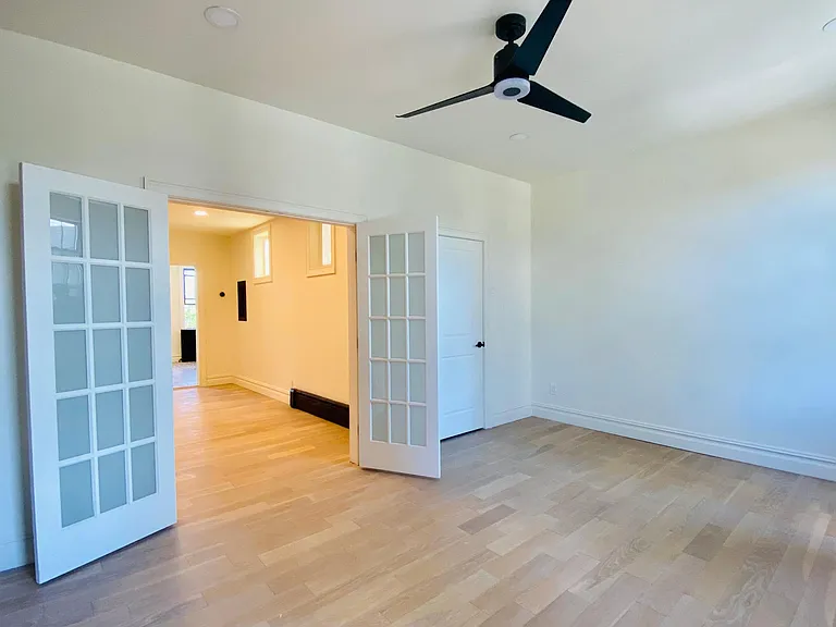 522 23rd St #2 — Photo 7