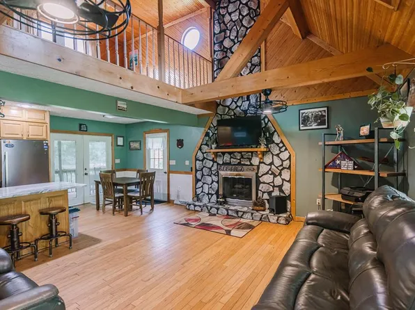 7316 Bridle Path Trl, Danville, VA 24540