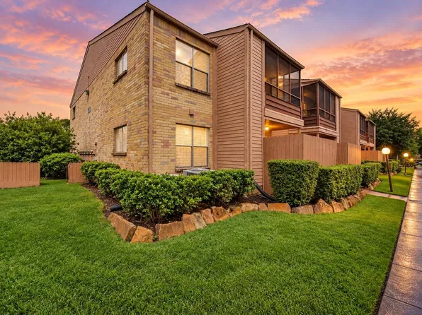 10555 Turtlewood Ct Unit 1716, Houston, TX 77072