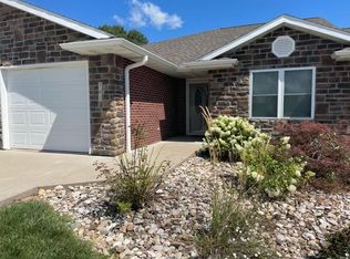 702 Hummingbird Ln, Hannibal, MO 63401