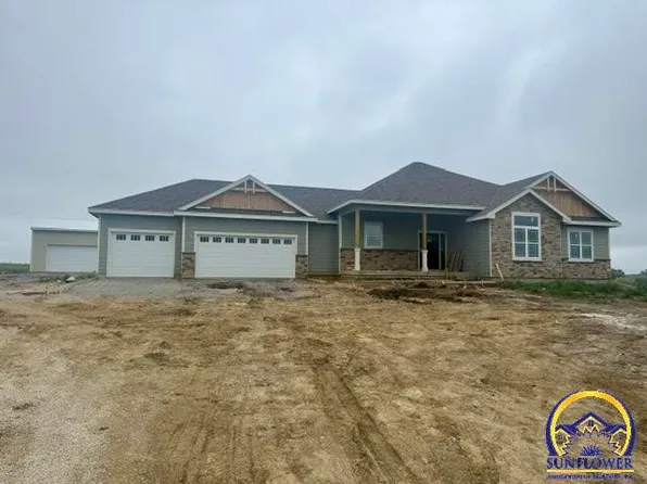 2664 NW 86th St, Topeka, KS 66618